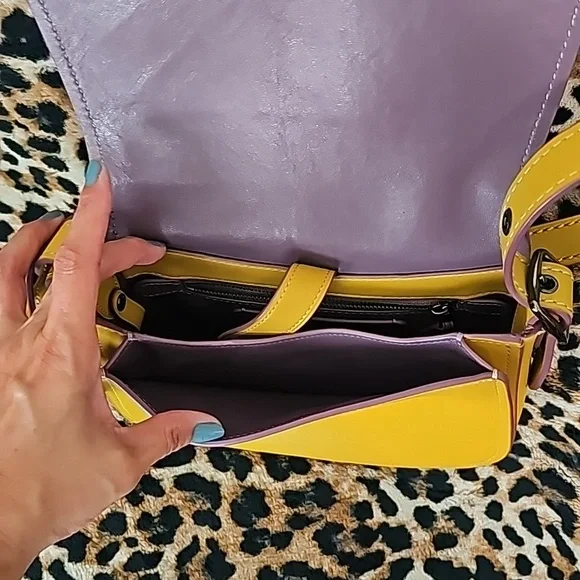 Coach 1941 yellow crossbody - Picture 6 of 9